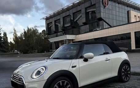 MINI Cabrio, 2020 год, 2 590 000 рублей, 6 фотография