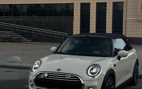 MINI Cabrio, 2020 год, 2 590 000 рублей, 7 фотография