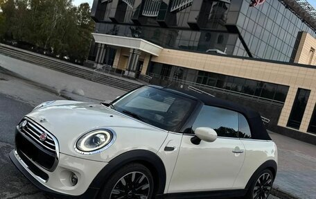 MINI Cabrio, 2020 год, 2 590 000 рублей, 8 фотография