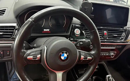 BMW 1 серия, 2022 год, 1 780 000 рублей, 13 фотография