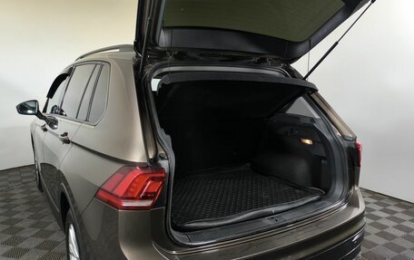 Volkswagen Tiguan II, 2017 год, 1 720 000 рублей, 17 фотография