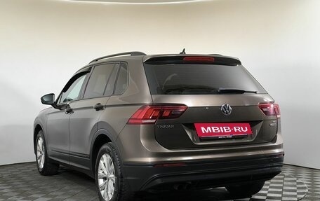 Volkswagen Tiguan II, 2017 год, 1 720 000 рублей, 6 фотография