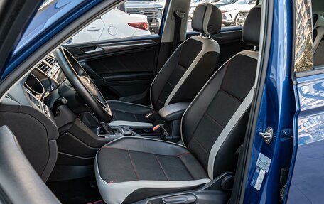 Volkswagen Tiguan II, 2021 год, 2 550 000 рублей, 10 фотография