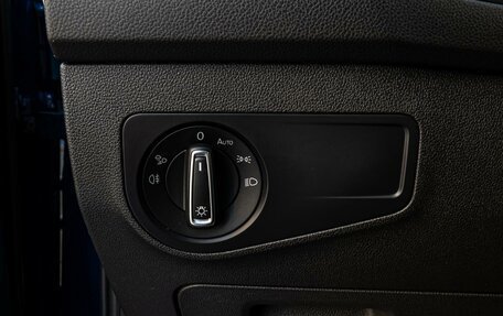 Volkswagen Tiguan II, 2021 год, 2 550 000 рублей, 18 фотография