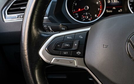 Volkswagen Tiguan II, 2021 год, 2 550 000 рублей, 17 фотография