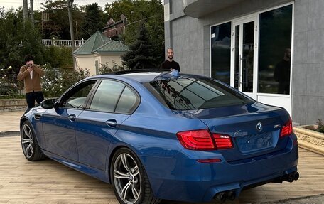 BMW M5, 2011 год, 3 250 000 рублей, 6 фотография