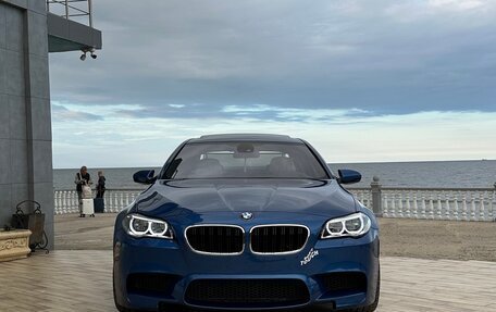 BMW M5, 2011 год, 3 250 000 рублей, 10 фотография
