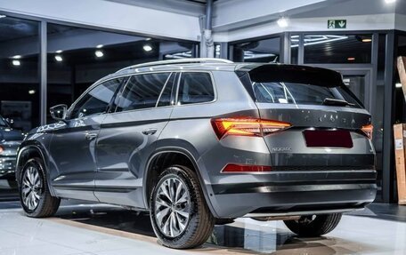 Skoda Kodiaq I, 2023 год, 3 856 000 рублей, 9 фотография