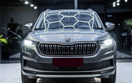 Skoda Kodiaq I, 2023 год, 3 856 000 рублей, 3 фотография
