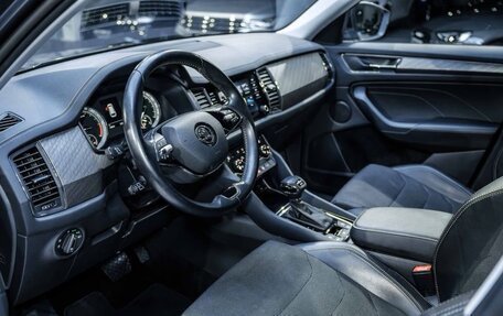 Skoda Kodiaq I, 2023 год, 3 856 000 рублей, 13 фотография