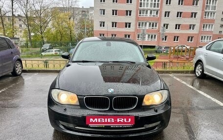BMW 1 серия, 2008 год, 675 000 рублей, 2 фотография