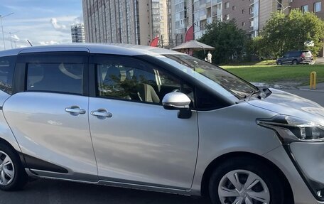 Toyota Sienta II, 2020 год, 1 290 000 рублей, 10 фотография