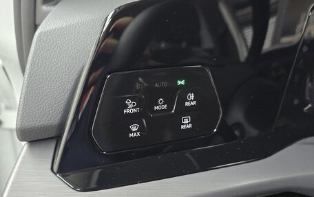 Volkswagen Golf VIII, 2022 год, 1 765 000 рублей, 15 фотография