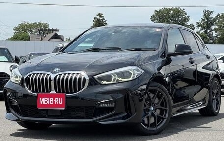 BMW 1 серия, 2020 год, 1 890 000 рублей, 1 фотография