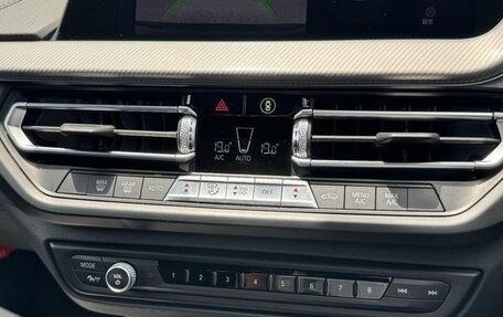 BMW 1 серия, 2020 год, 1 890 000 рублей, 16 фотография