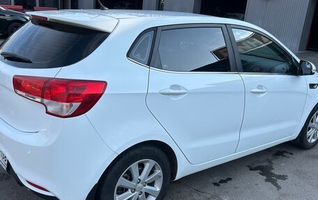 KIA Rio III рестайлинг, 2016 год, 1 000 000 рублей, 11 фотография