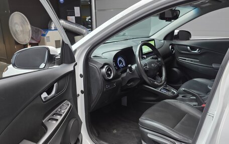 Hyundai Kona I, 2022 год, 1 865 000 рублей, 6 фотография