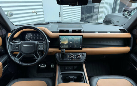 Land Rover Defender II, 2022 год, 11 300 000 рублей, 13 фотография