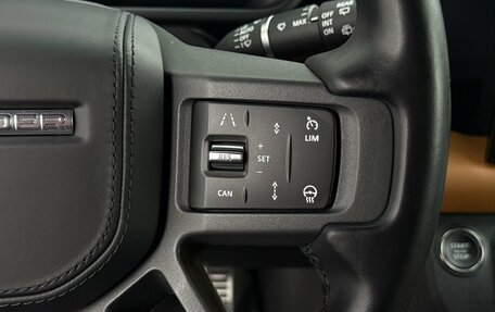 Land Rover Defender II, 2022 год, 11 300 000 рублей, 18 фотография