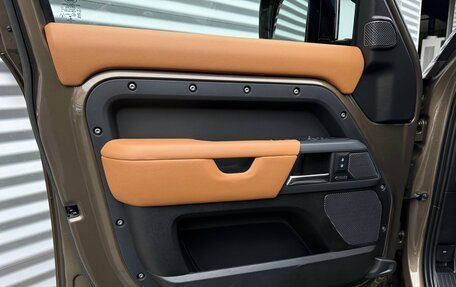 Land Rover Defender II, 2022 год, 11 300 000 рублей, 24 фотография