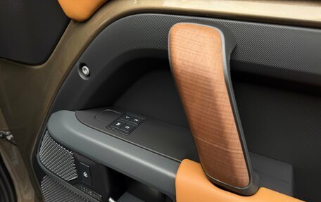 Land Rover Defender II, 2022 год, 11 300 000 рублей, 34 фотография