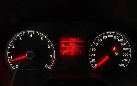 Volkswagen Polo VI (EU Market), 2011 год, 820 000 рублей, 15 фотография