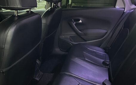 Volkswagen Polo VI (EU Market), 2011 год, 820 000 рублей, 12 фотография