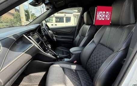 Toyota Harrier, 2020 год, 2 550 000 рублей, 16 фотография