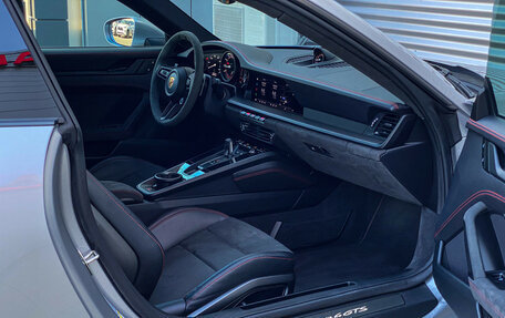Porsche 911, 2021 год, 15 500 000 рублей, 13 фотография
