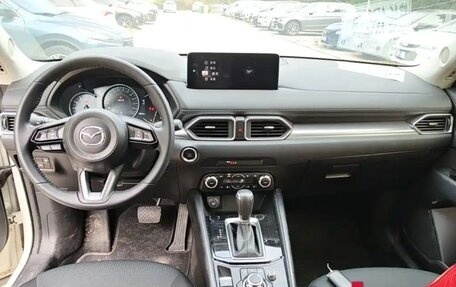 Mazda CX-5 II, 2023 год, 2 699 000 рублей, 6 фотография