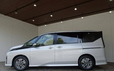 Nissan Serena, 2023 год, 2 180 002 рублей, 4 фотография