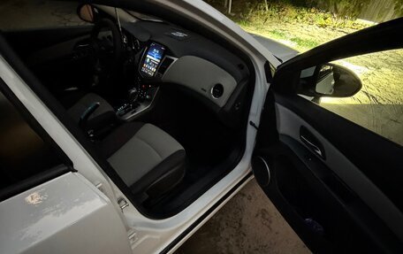 Chevrolet Cruze II, 2012 год, 900 000 рублей, 7 фотография