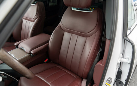 Land Rover Range Rover IV рестайлинг, 2024 год, 24 000 000 рублей, 14 фотография