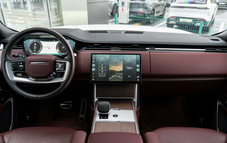 Land Rover Range Rover IV рестайлинг, 2024 год, 24 000 000 рублей, 22 фотография
