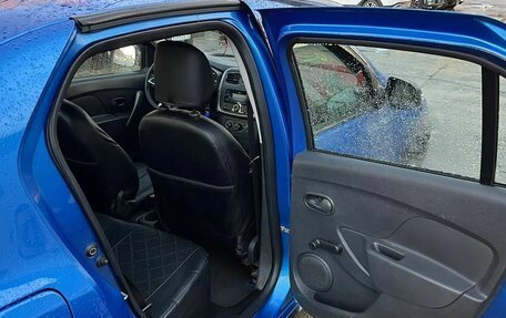 Renault Logan II, 2019 год, 950 000 рублей, 10 фотография
