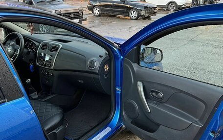 Renault Logan II, 2019 год, 950 000 рублей, 9 фотография