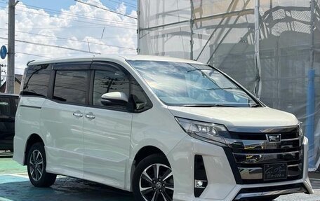 Toyota Noah III, 2021 год, 2 180 000 рублей, 2 фотография