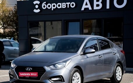 Hyundai Solaris II рестайлинг, 2018 год, 1 350 000 рублей, 1 фотография