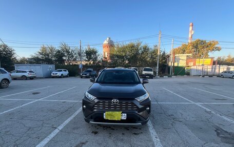 Toyota RAV4, 2019 год, 2 800 000 рублей, 5 фотография