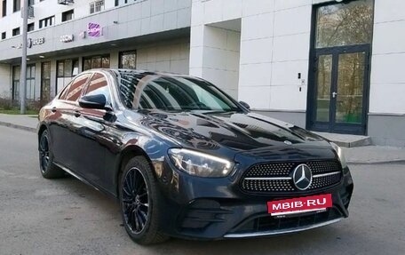 Mercedes-Benz E-Класс, 2020 год, 4 200 000 рублей, 1 фотография