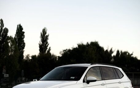 Volkswagen Tiguan II, 2021 год, 2 900 000 рублей, 1 фотография
