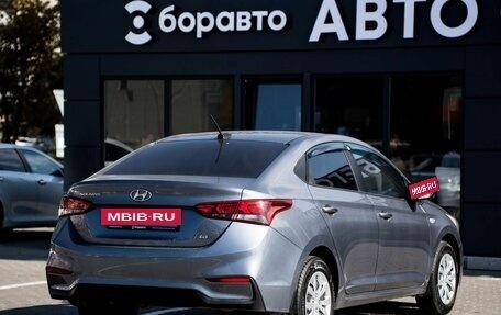 Hyundai Solaris II рестайлинг, 2018 год, 1 350 000 рублей, 4 фотография