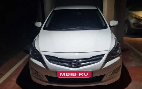 Hyundai Solaris II рестайлинг, 2015 год, 1 050 000 рублей, 16 фотография