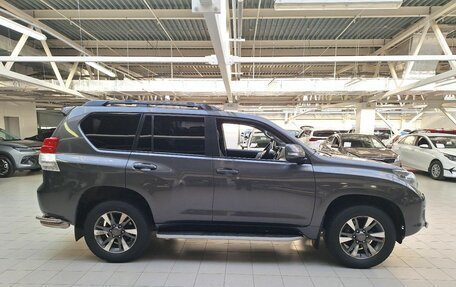 Toyota Land Cruiser Prado 150 рестайлинг 2, 2012 год, 2 770 000 рублей, 8 фотография