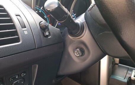 Toyota Land Cruiser Prado 150 рестайлинг 2, 2012 год, 2 770 000 рублей, 16 фотография