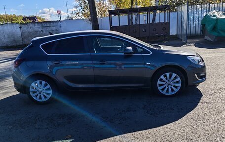 Opel Astra J, 2011 год, 900 000 рублей, 5 фотография