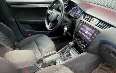 Skoda Octavia, 2017 год, 1 080 000 рублей, 3 фотография