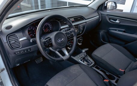 KIA Rio IV, 2018 год, 1 095 000 рублей, 15 фотография