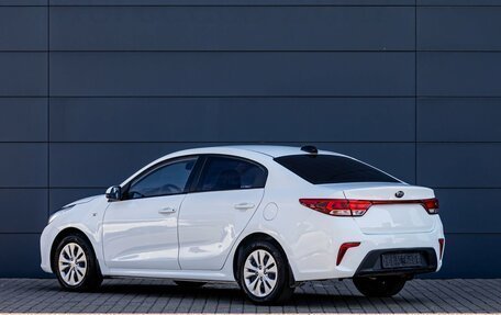 KIA Rio IV, 2018 год, 1 095 000 рублей, 4 фотография