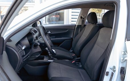 KIA Rio IV, 2018 год, 1 095 000 рублей, 13 фотография